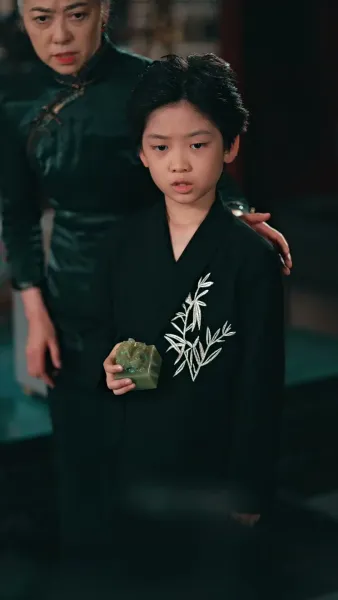 องค์รัชทายาทกลับชาติมาเกิด