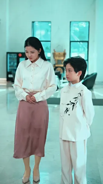 องค์รัชทายาทกลับชาติมาเกิด