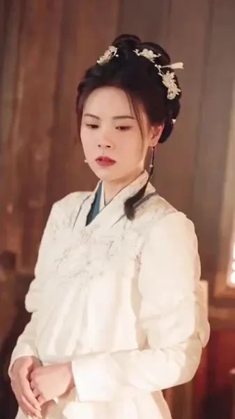 แผนการใต้ผ้าไหม