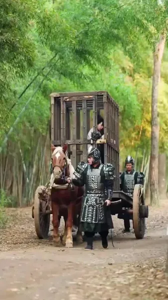 แผนการใต้ผ้าไหม