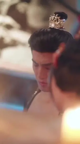 แผนการใต้ผ้าไหม