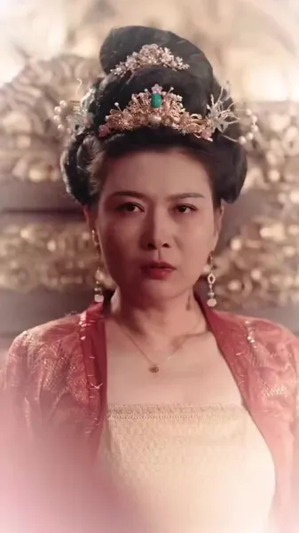 แผนการใต้ผ้าไหม