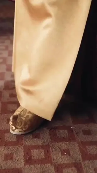 แผนการใต้ผ้าไหม