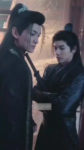 แผนการใต้ผ้าไหม