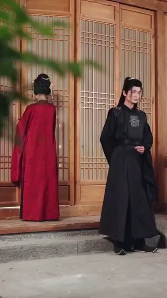 แผนการใต้ผ้าไหม