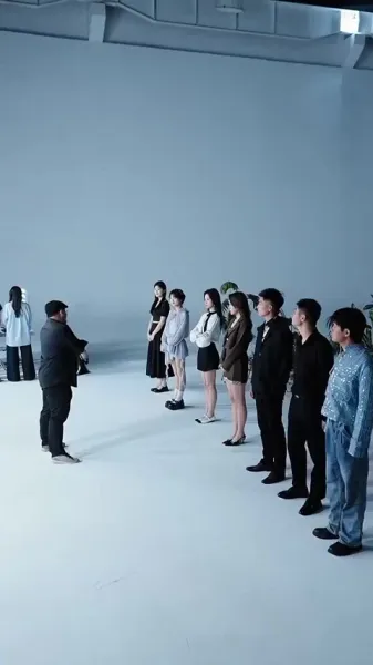 ไฟกลางวัน