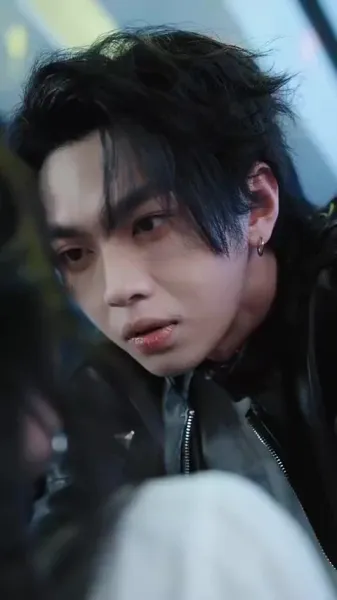 ไฟกลางวัน