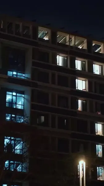 ไฟกลางวัน