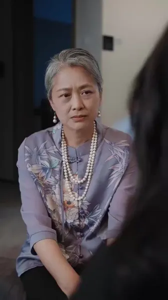 ไฟกลางวัน