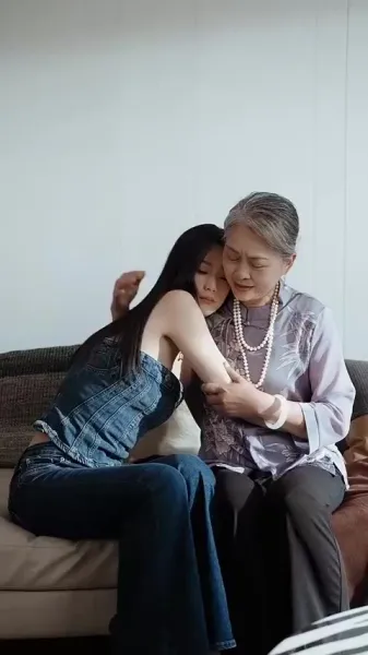 ไฟกลางวัน