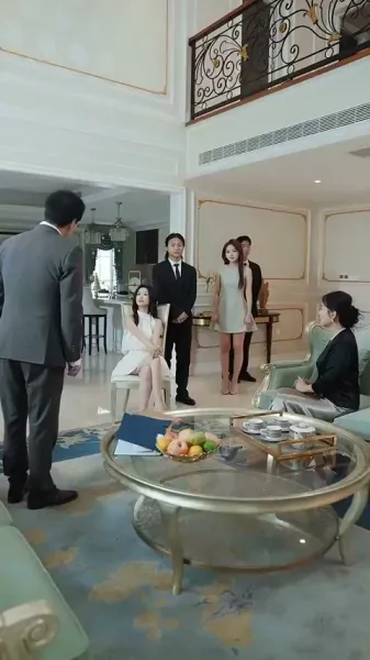 ไฟกลางวัน