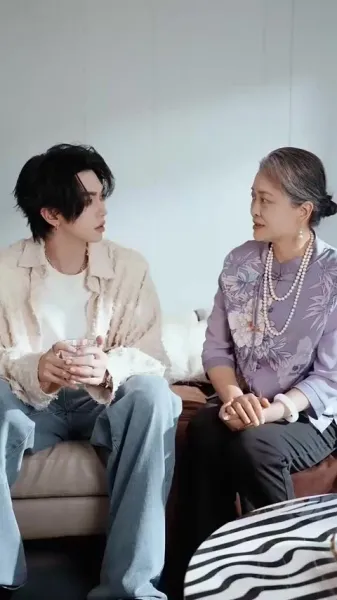 ไฟกลางวัน