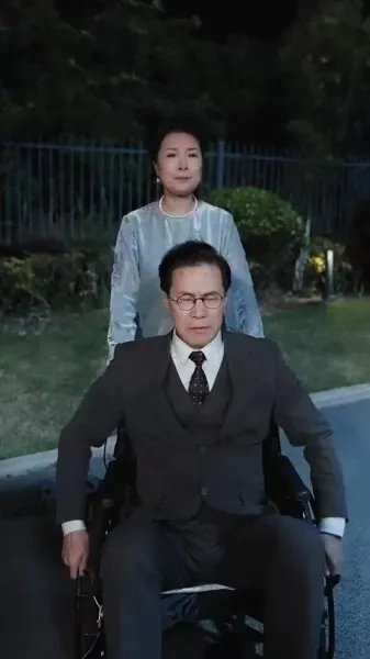 ไฟกลางวัน