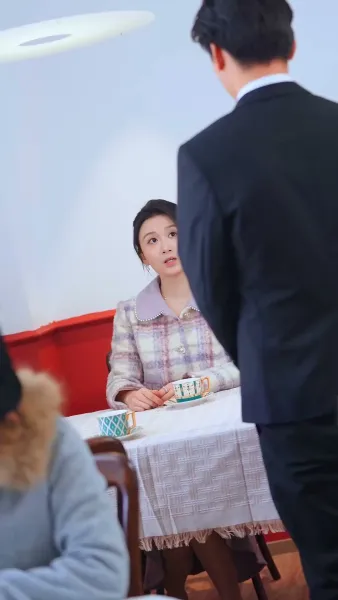 ลูกมาก่อน รักค่อยมา