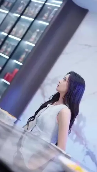 แดนมู่สอนฉันให้ปราบวายร้ายจอมหวาดระแวง