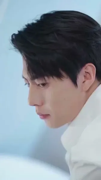 แดนมู่สอนฉันให้ปราบวายร้ายจอมหวาดระแวง