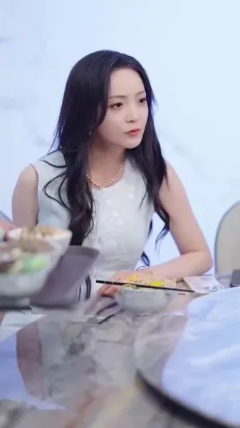 แดนมู่สอนฉันให้ปราบวายร้ายจอมหวาดระแวง