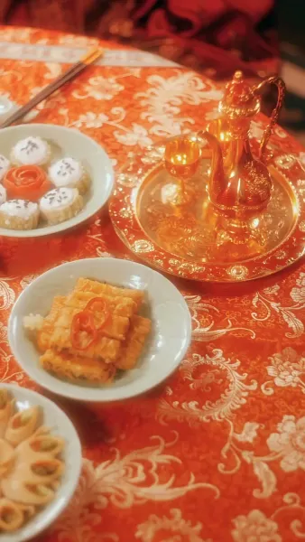 บุพเพใต้เงาบุปผา