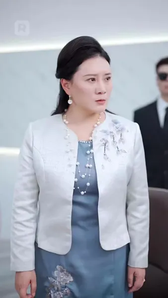 แสร้งอ่อนแอ แตะชัยใหญ่