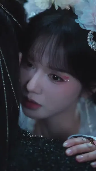 ในอ้อมกอดของข้า（ฉบับพากย์ ）