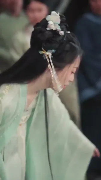 ในอ้อมกอดของข้า（ฉบับพากย์ ）