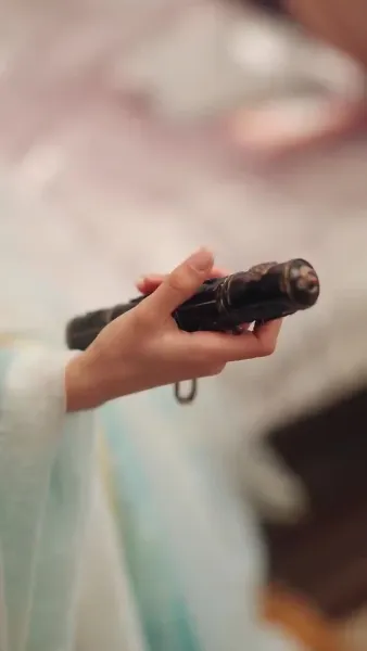 ในอ้อมกอดของข้า（ฉบับพากย์ ）