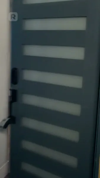 ผูกรักชายคาเดียวกัน