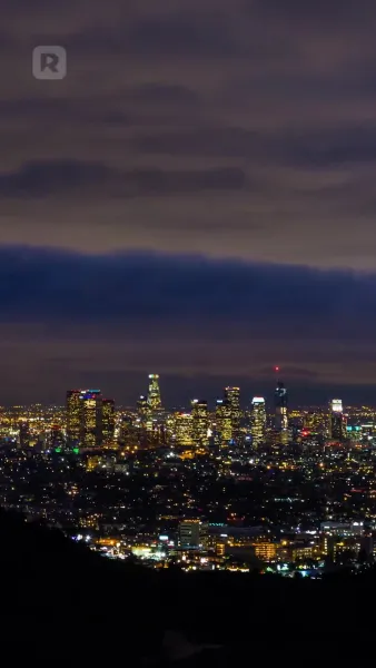 ผูกรักชายคาเดียวกัน