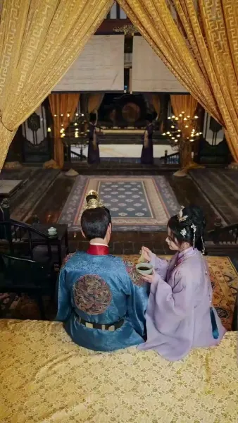 คืนวังหงส์คู่