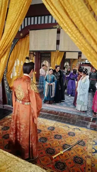 คืนวังหงส์คู่