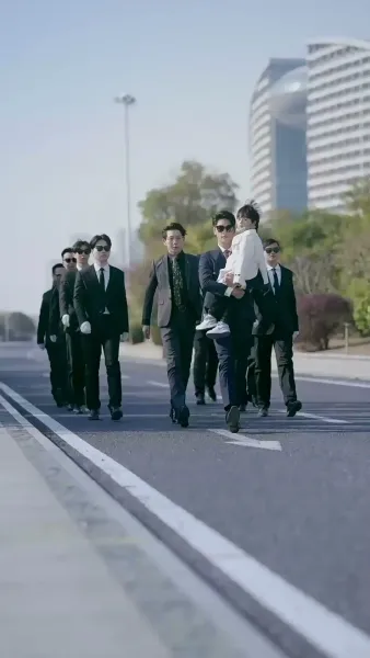 ห้าทายาทแสบกับหม่ามี้สุดแกร่ง