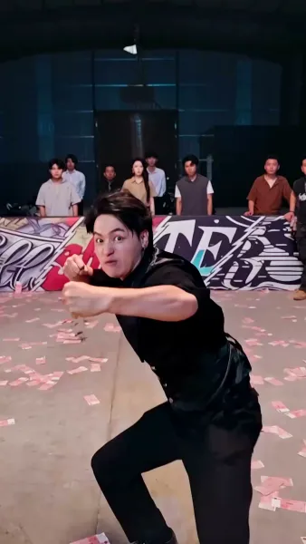 นักชกหมัดเหล็ก