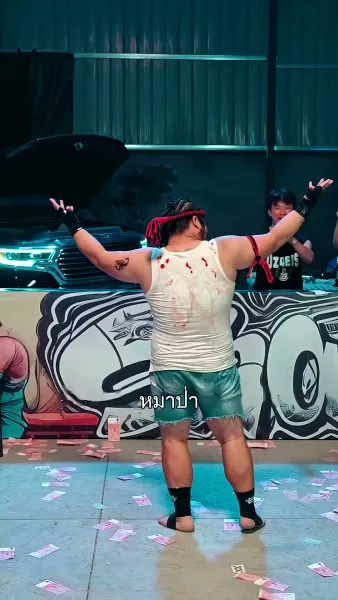 นักชกหมัดเหล็ก