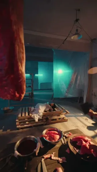 รักซ่อนกลางวังวน