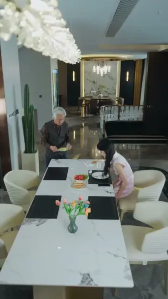 รักซ่อนกลางวังวน