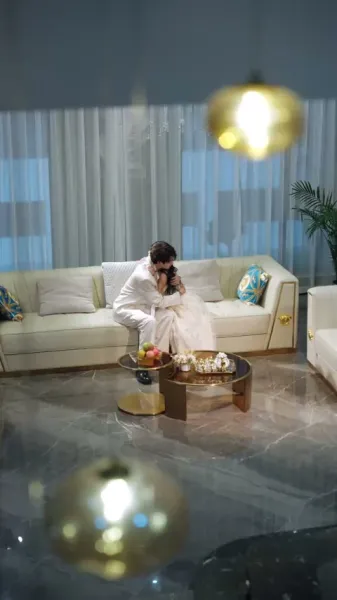 รักซ่อนกลางวังวน