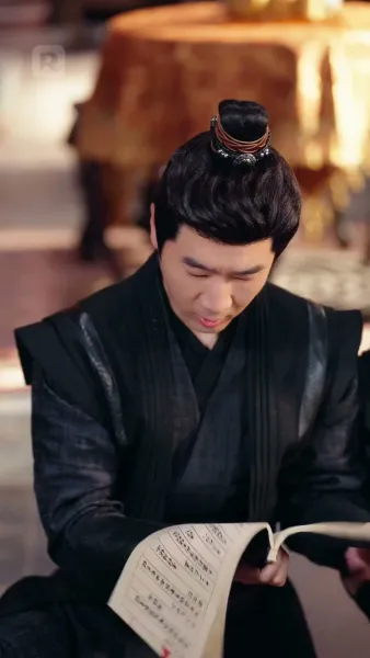 (พากย์) เกิดใหม่ ใต้แสงจันทร์ที่มืดมิด