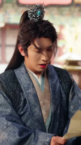 (พากย์) เกิดใหม่ ใต้แสงจันทร์ที่มืดมิด