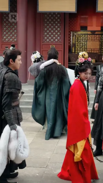 (พากย์) เกิดใหม่ ใต้แสงจันทร์ที่มืดมิด