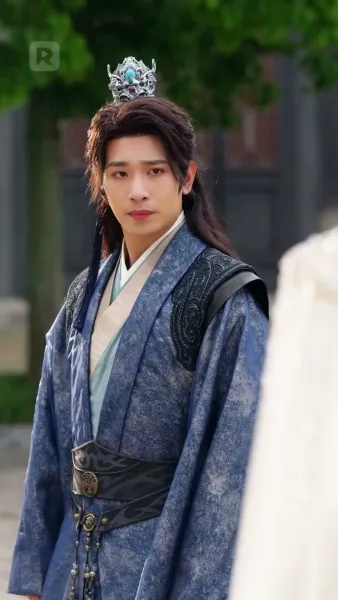 (พากย์) เกิดใหม่ ใต้แสงจันทร์ที่มืดมิด