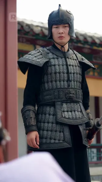 (พากย์) เกิดใหม่ ใต้แสงจันทร์ที่มืดมิด