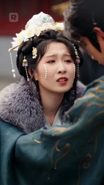 (พากย์) เกิดใหม่ ใต้แสงจันทร์ที่มืดมิด