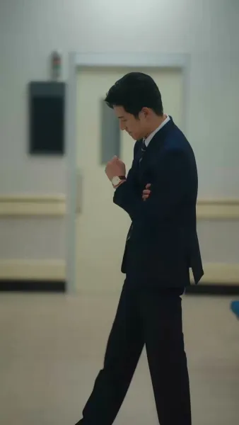 ซินเดอเรลล่ากับทายาทต้องสาป