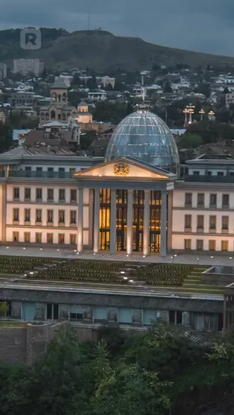 ปริศนารักชีวิตแต่งงานหมื่นล้าน