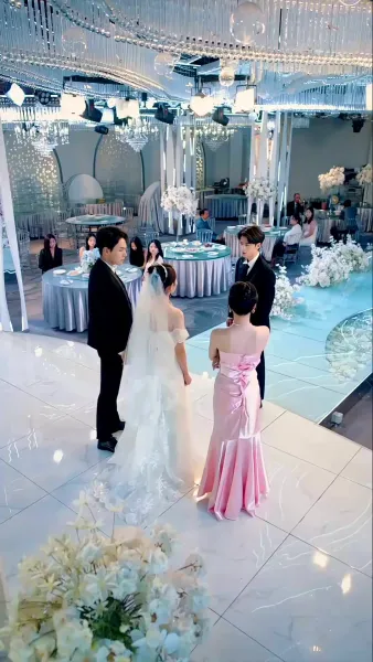 รักที่ปลิวไปกับสายลม