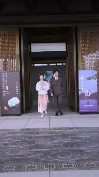 สาวน้อย ใจทรหด