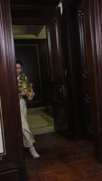 สาวน้อย ใจทรหด