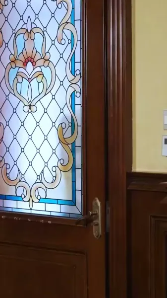 สาวน้อย ใจทรหด