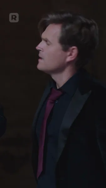 งานเลี้ยงแห่งอำนาจ