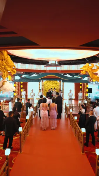 รัชทายาทในร่างเด็กหกขวบ